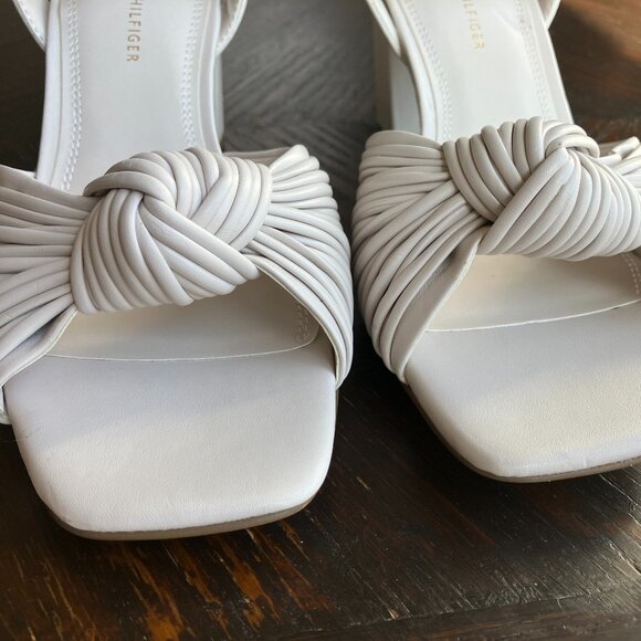 Tommy Hilfiger Taupe Cream Sarifina Block Heel Sandals - Picture 4 of 9